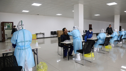 復工復產顯擔當 中央指導組調研咸寧奧瑞金，衛生用品銷售助力防控